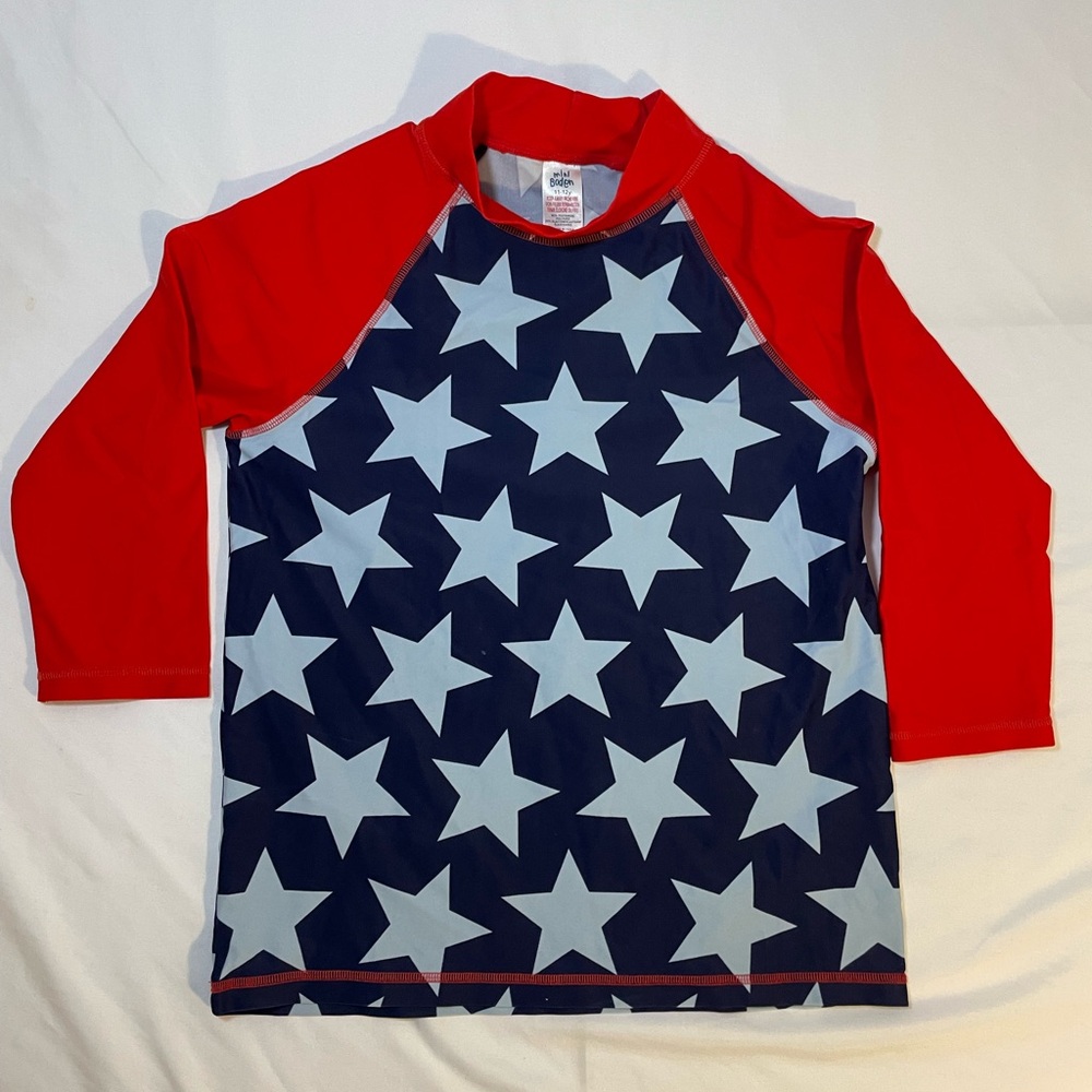 Boden Red Sleeve Star-Print Rashguard